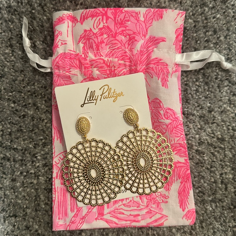 Lilly Pulitzer lace statement earrings